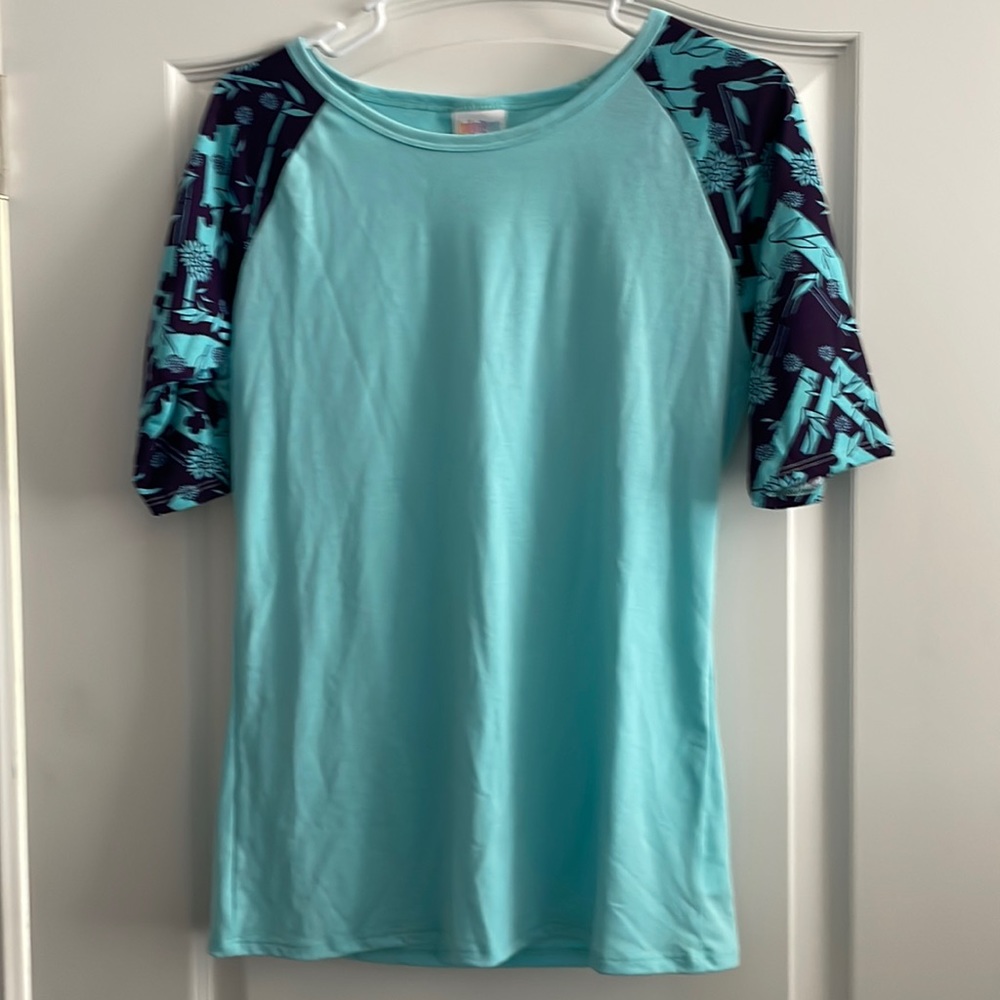 LuLaRoe Gigi Top
